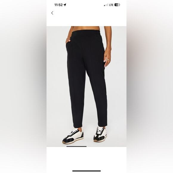 Fabletics Downtown Tapered Black Ankle Pants - Picture 1 of 6